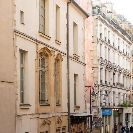 Central Apartment In The Heart Of The Marais With Air Conditioning Paris Exteriör bild