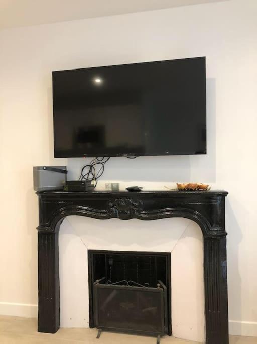 Central Apartment In The Heart Of The Marais With Air Conditioning Paris Exteriör bild