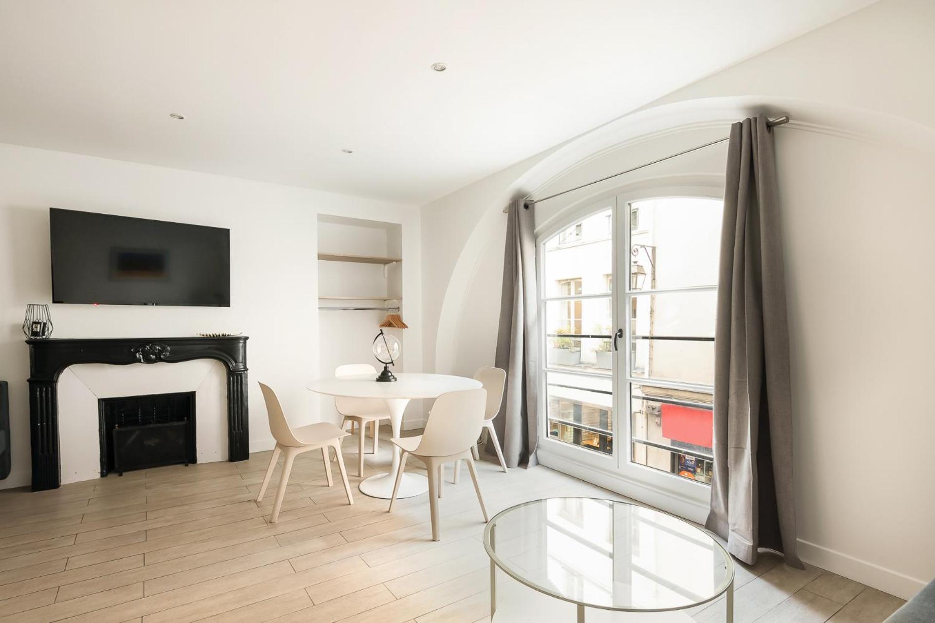 Central Apartment In The Heart Of The Marais With Air Conditioning Paris Exteriör bild