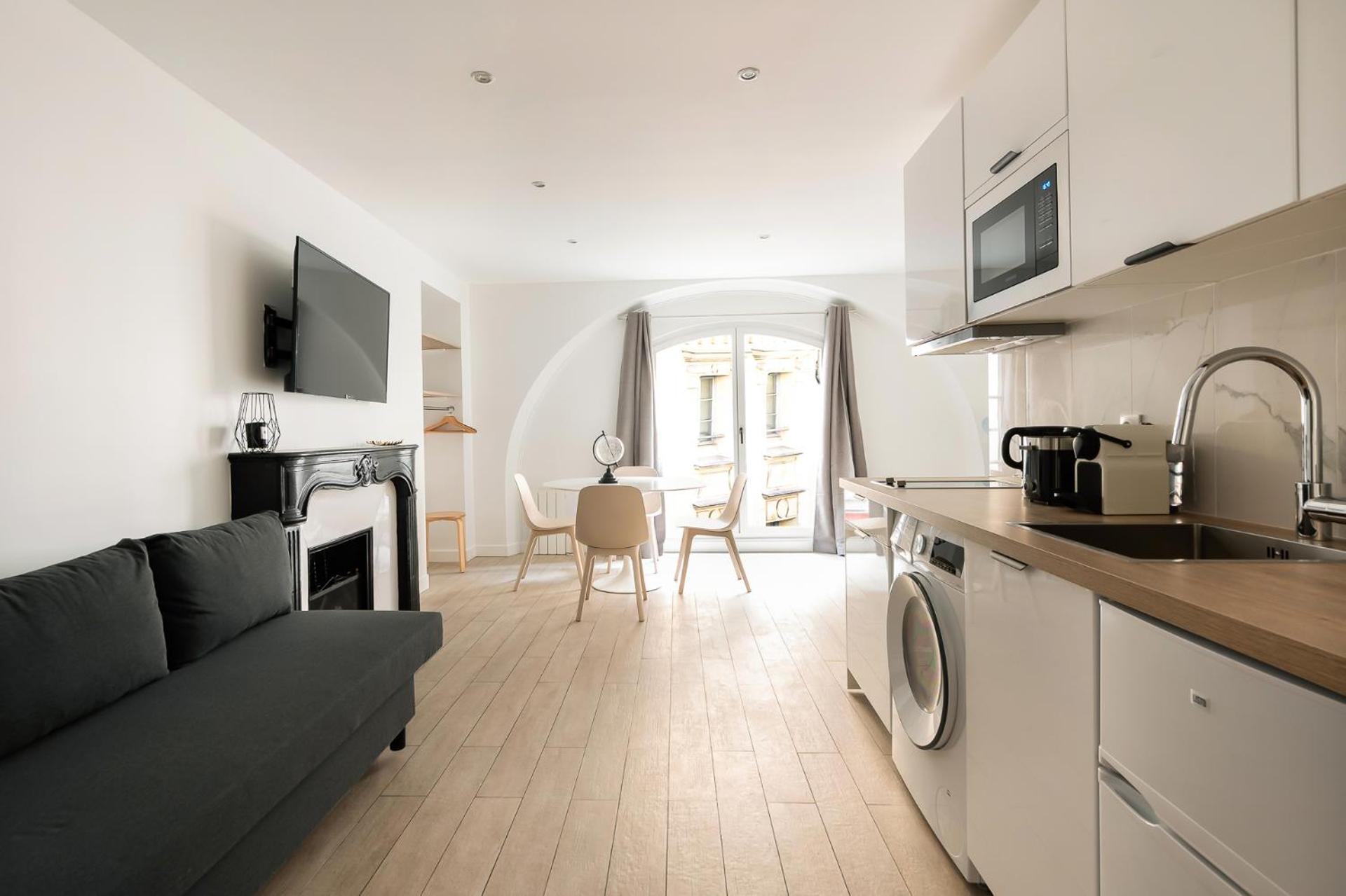 Central Apartment In The Heart Of The Marais With Air Conditioning Paris Exteriör bild